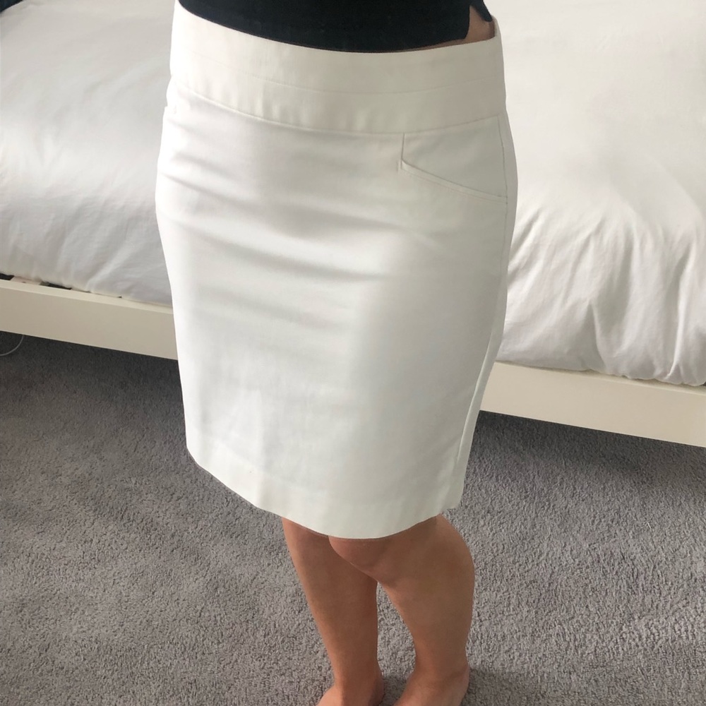 Banana Republic White Skirt